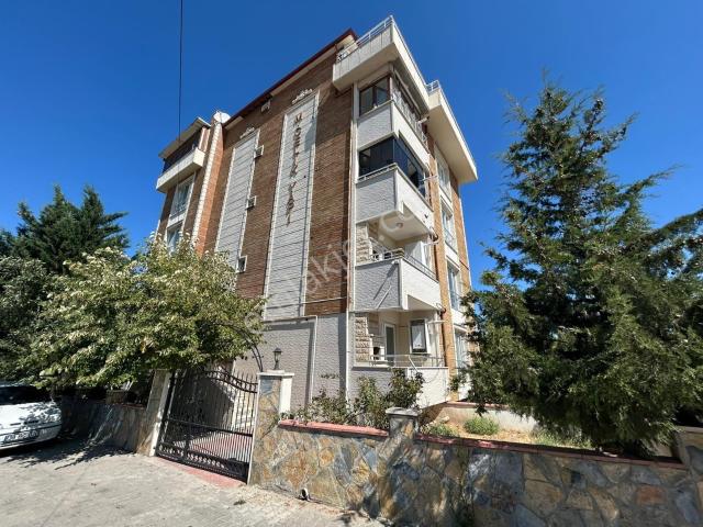 B&u Gayrimenkul'den Pınar Mahalesin'de 3+1 Kiralık Daire