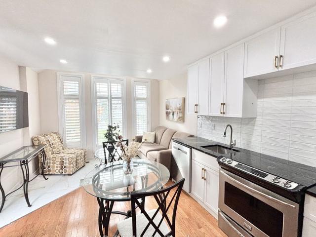 B 1428 Talcy Crescent, Ottawa