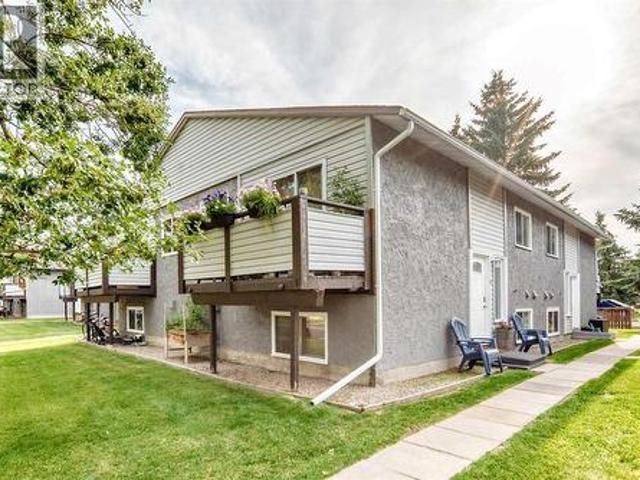 B 109 Stanley Avenue, Okotoks, AB, T1S 1H8 townhouse for sale | Listing ID A2337 | Royal LePage