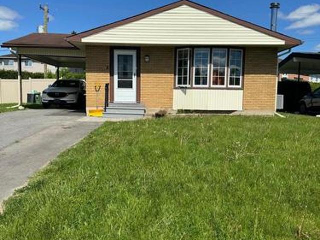 B 1387 Sault Street, Ottawa, ON, K1E 1G8 house for lease | Listing ID X13174 | Royal LePage