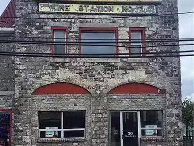 B 20 Church St, Saint John, NB, E2M 4P4 commercial for lease.