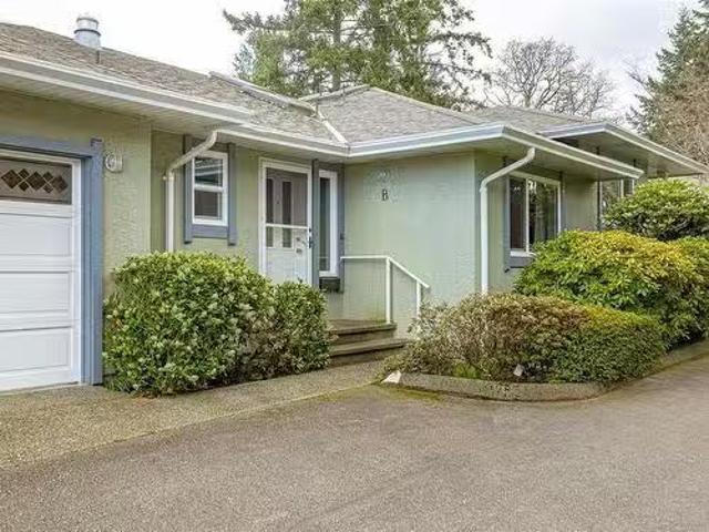 B 3972 Cedar Hill Cross Rd, Saanich, BC, V8P 2N7 house for s.