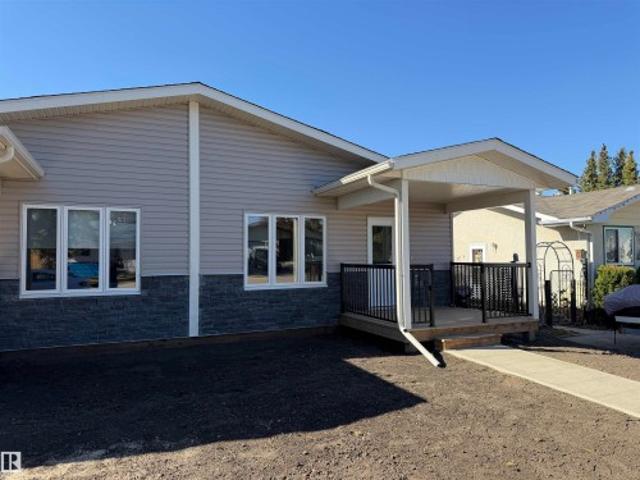 B 4313 54 Avenue, Barrhead, AB, T7N 1J8 house for sale | Listing ID E4482 | Royal LePage