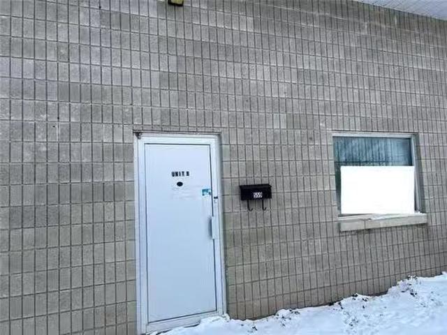 B 559 10Th St E Street, Brandon, MB, R7A 2A1 commercial for.