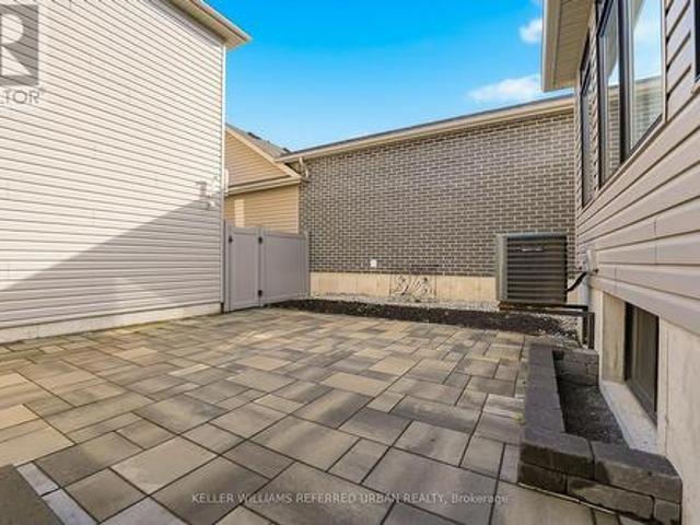 B 70 Riverstone Way, Belleville, ON, K8N 0S6 house for lease | Listing ID X13485 | Royal LePage