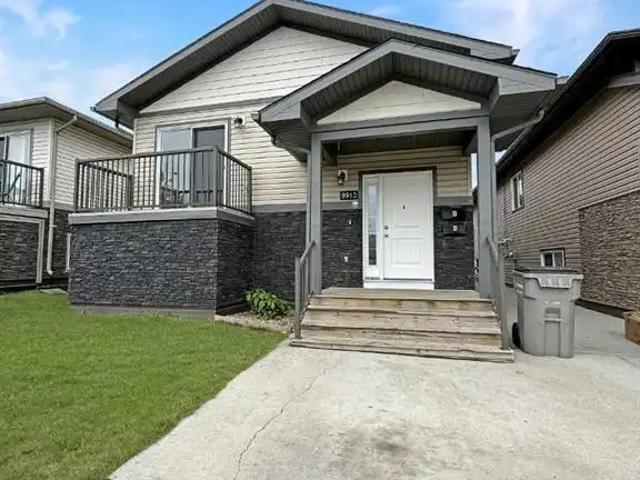 B, 9901 109 Avenue