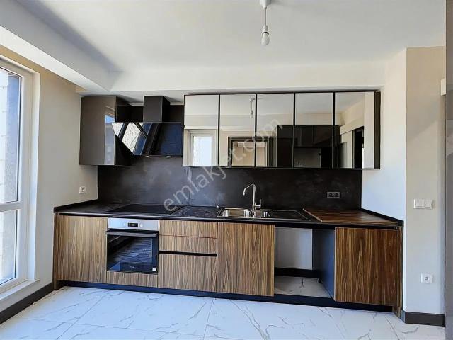 Başakşehir Mavera Comfort Peyzaj Arakat Balkonlu 3.5+1