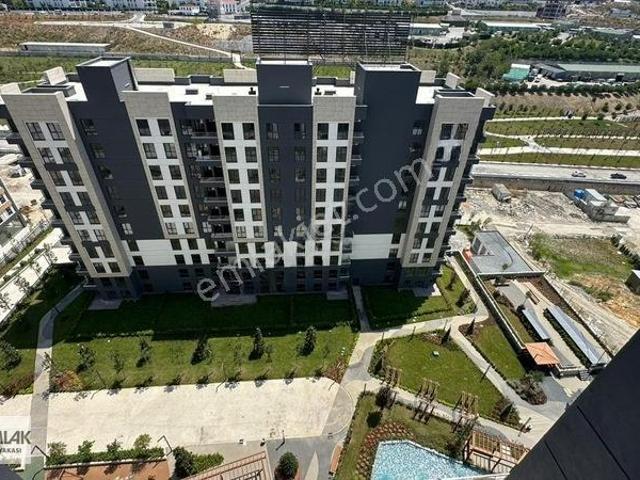Başakşehir Mavera Residence'ta 1+1 Satılık Daire/for Sale