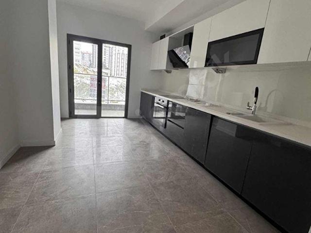 Başakşehir Başakport'ta Satılık 4+1 Daire BOŞ