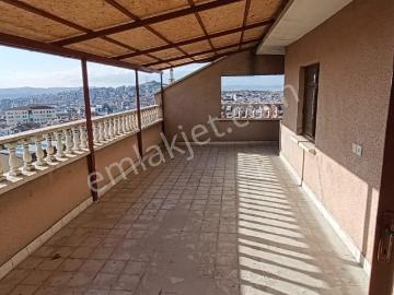 Başak Mahallesinde 5+1 Kiralık Çift Teraslı Dublex Daire