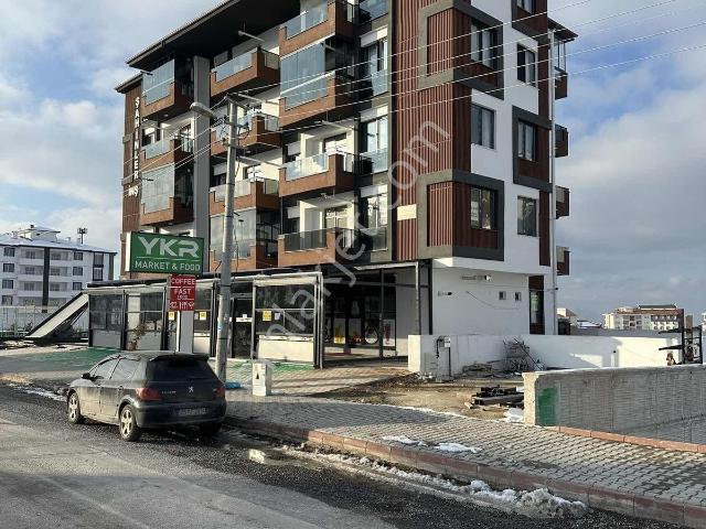 Başarı Emlak'tan Toros Mah Cadde Üzeri Sıfır 1+1 Daire