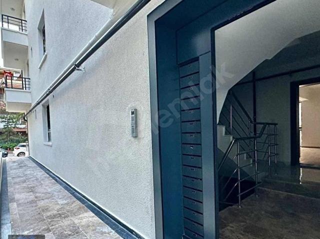 BAŞÇAVUŞ SOKAKTA YENİ BİNADA SATILIK 1+1 LÜX DAİRE