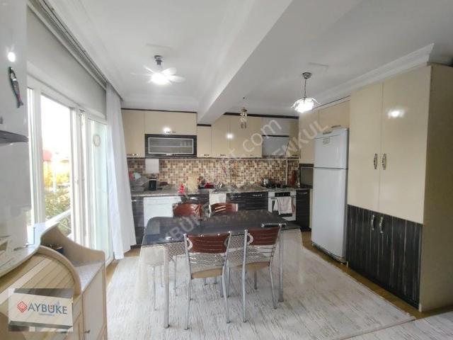 Bağbaşı Eski Yolda Pazar Pazarı Yakını Geniş 2+1 Arakat Daire.