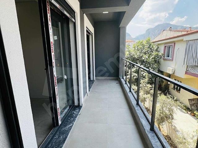 BAĞBAŞINDA SATILIK SIFIR LÜKS 2+1 VE 3+1 DAİRELER