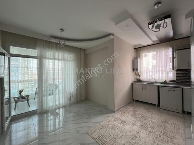 Bağcılar Urfa Yoluna Yakın 105 M2 Net İç Harika 2.5+1 Acildir