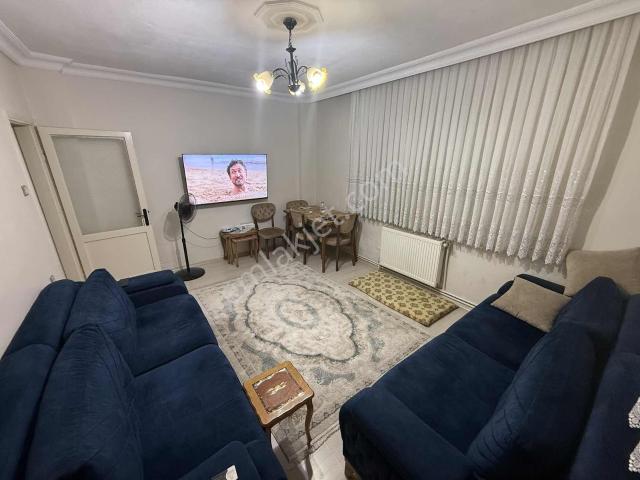 Bağcılar Yıldıztepe Mah'de Satılık Daire 117m2 Giriş Katı