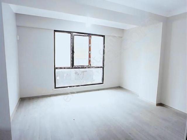 Bağcılar Yıldıztepe De Satılık 2+1 Sıfır Ara Kat Daire