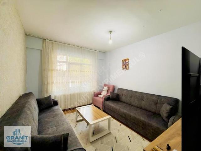 Bağcılar Yeni Gün'de 2+1 Yüksek Giriş Satılık Daire 80m²