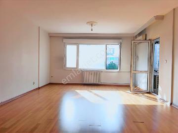 Bağcılar Yenimahalle'de Site İçerisi 4+1 185 M2 Ebeveyin Banyolu