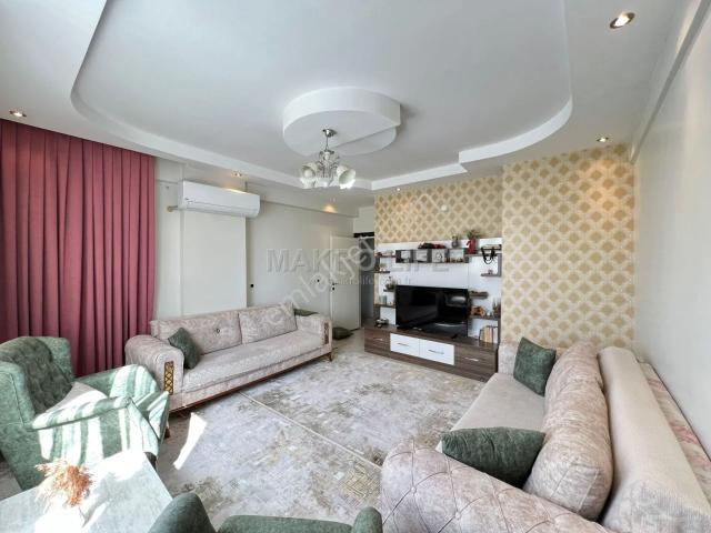 Bağcılar Zümrütkent Karşısında Satılık 2+1 Geniş Daire