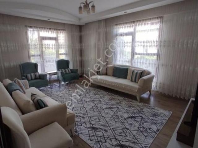 Bağcılar Ahmet Kaya Caddesi Civarı Satılık 3+1 Daire