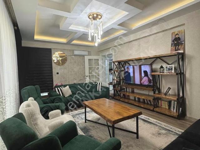 Bağcılar Çavuşoğlu Hamravat Sitesi 2.5+1 Satılık Yüksek Giriş