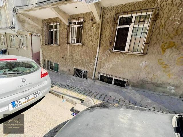 Bağcılar Barbaros Mah Satılık Bahçe Katı 2+1