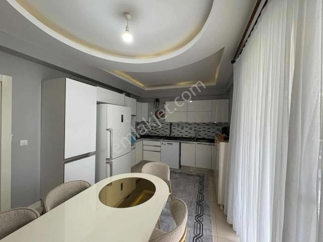 Bağcılar Bölgesi Araç Muayene Karşısı Fırsat 3+1 Daire