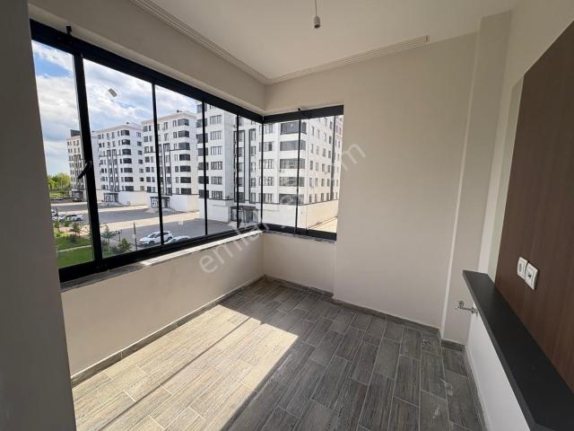 Bağcılar Bölgesi Havalimanı Kavşağında Kiralık 2+1 Fırsat Daire