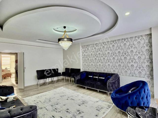 Bağcılar Bölgesinde Geniş Ailelere Özel 4+1 Fırsatı