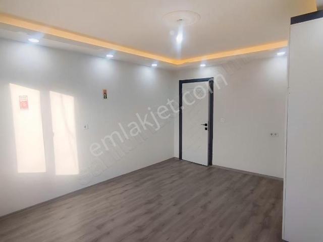 Bağcılar Civarının En Güzel Lokasyonunda Konforlu Satılık Dublex