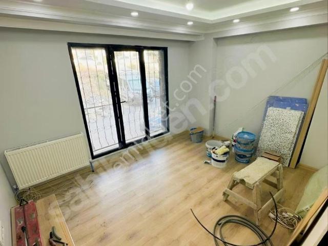 Bağcılar Da Anacaddeye Yakın Satılık Sıfır 2+1 Daire