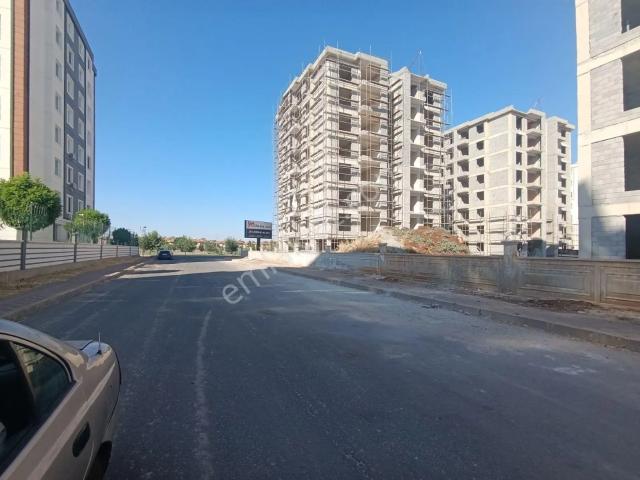 Bağcılar Gökkuşağı Villaları Civarında 2+1 Acil Satılık Daire