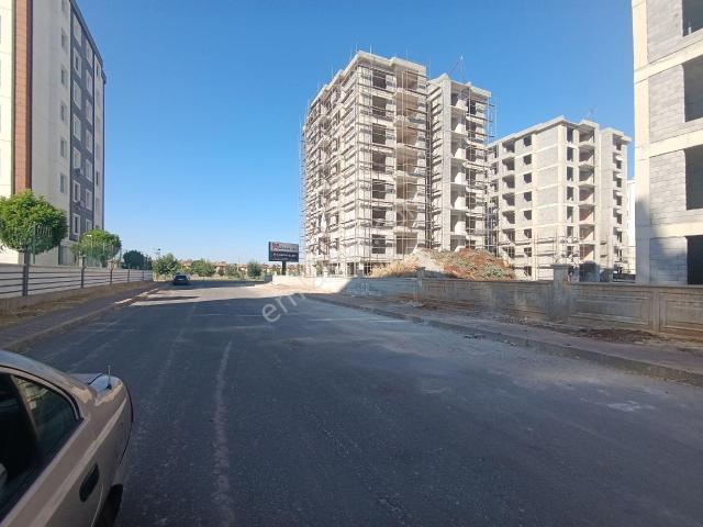 Bağcılar Gökkuşağı Villaları Civarında 2+1 Acil Satılık Daire