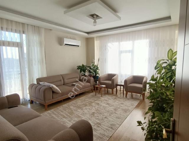 Bağcılar Göleti Park Civarı Satılık 3+1 Daire