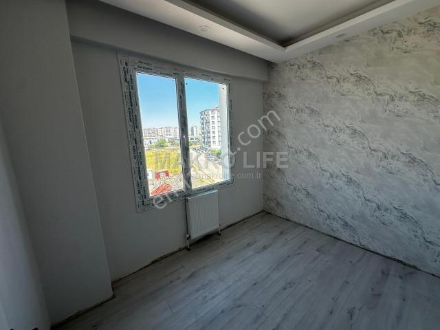 Bağcılar Göletli Park Civarı 2+1 Satılık Sıfır Daire