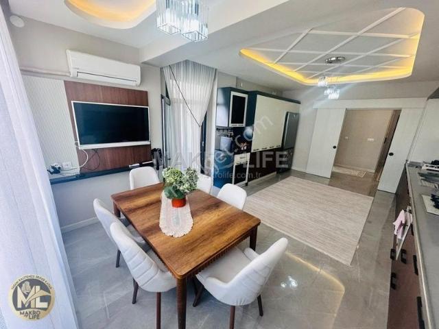 Bağcılar Havalimanı Kavşağında Satılık 3.5+1 Fırsat Daire