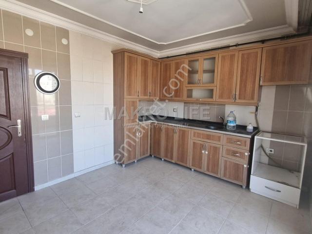 Bağcılar Kadın Doğum Hastanesi Civarında 3+1 Kiralık Daire