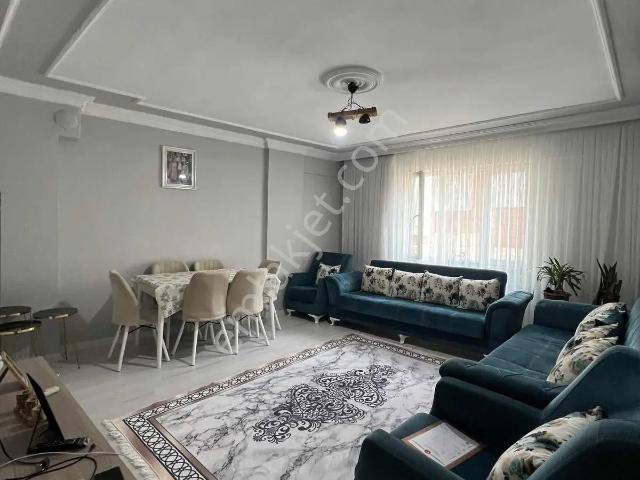 Bağcılar Kemalpaşada Muhteşem Konumda Krediye Uygun Satılık 2+1