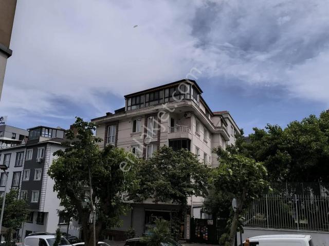 Bağcılar Kirazlı Mahallesi 175 M² Satılık 4+2 Daire