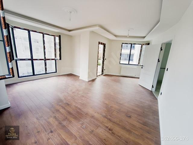 bağcılar kirazlı mahallesinde satılık 3+1 daire 2. kat 125m2