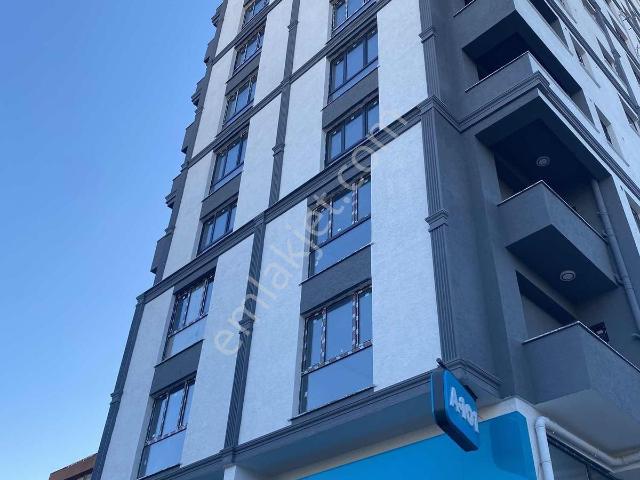 Bağcılar Kirazlı Merkezde Cadde Üstü 3+1 Sıfır Daire Acil