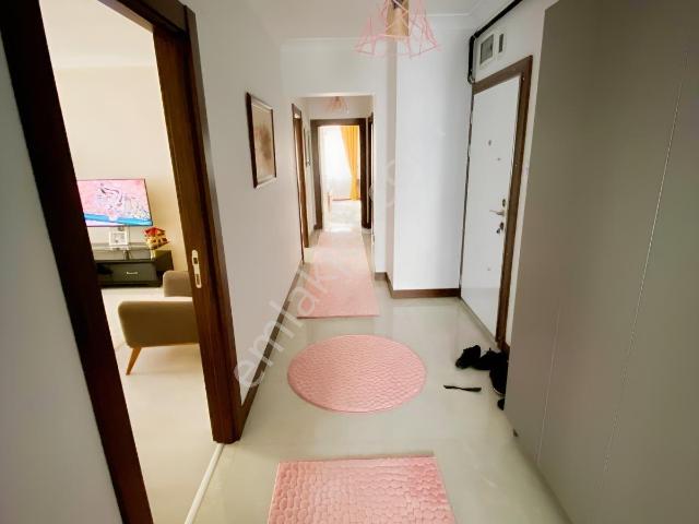 Bağcılar Mahallesi 211. Cadde'de Ara Kat Satılık 3+1 Kupon Daire