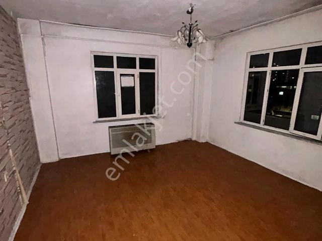 Bağcılar Mahmutbey'de 3+1 Merkezi Konumlu Kiralık Daire