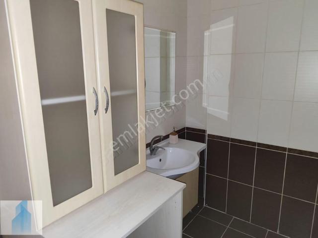 Bağcılar Merkez De Kiralık 3+1,120 M2 Daire Asansörlü, Otoparklı