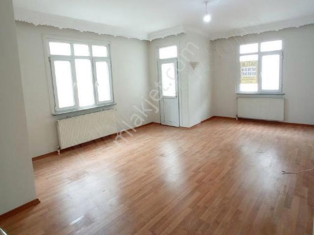 Bağcılar Merkez De Kiralık 3+1,130 M2 Daire, 4. Kat