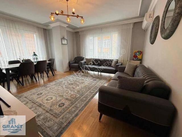 Bağcılar Merkez Mah.de 3+1 145 M2 Asansörlü Otoparklı Daire