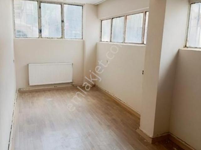Bağcılar Çınar Da Satılık 1+1, 50 M2 Bahçe Kat, Güneş Alıyor