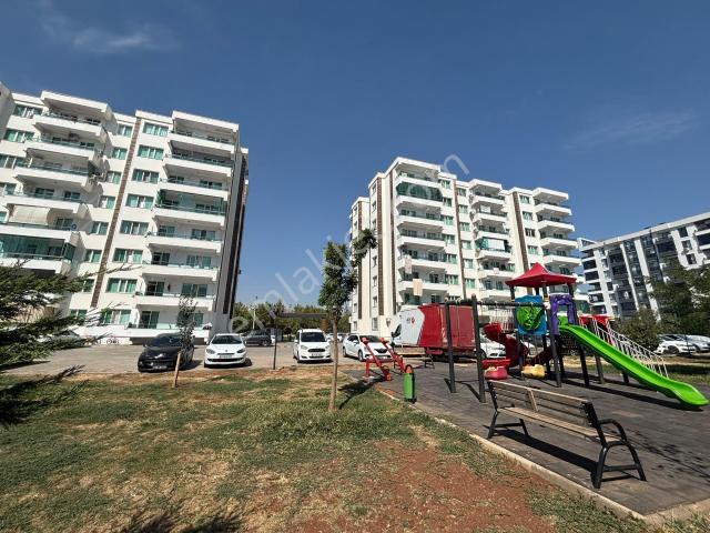 Bağcılar, Nevruz Park Hemen Yanında Taşınmaya Hazır Boş Fırsat 3+1 Daire