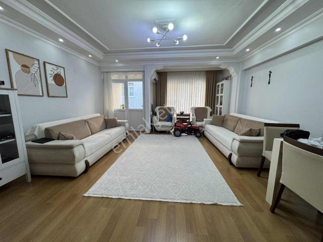 Bağcılar'da Satılık 150 M2 Dübleks Daire Metroya 5 Dakika